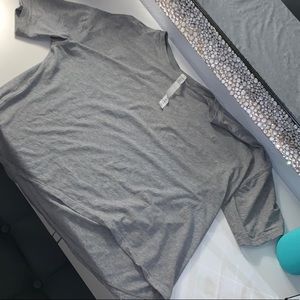 Lululemon t shirt